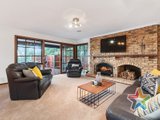 https://images.listonce.com.au/custom/160x/listings/12-14-rustic-rise-croydon-north-vic-3136/582/01525582_img_03.jpg?MO5KyoUHU6E