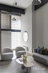 https://images.listonce.com.au/custom/160x/listings/12-6-new-street-richmond-vic-3121/696/01815696_img_07.jpg?O5sfCKK6UDs