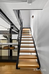 https://images.listonce.com.au/custom/160x/listings/12-6-new-street-richmond-vic-3121/696/01815696_img_08.jpg?tL25Giu01NI