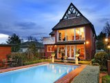 https://images.listonce.com.au/custom/160x/listings/12-ajana-street-balwyn-north-vic-3104/985/01684985_img_09.jpg?MyVZTjS8S50