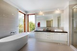 https://images.listonce.com.au/custom/160x/listings/12-allister-street-mount-waverley-vic-3149/465/01076465_img_11.jpg?jpX-iMMnfzg