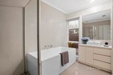 https://images.listonce.com.au/custom/160x/listings/12-aumann-drive-templestowe-vic-3106/688/01625688_img_15.jpg?eSMZvhmxdL4