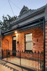 https://images.listonce.com.au/custom/160x/listings/12-batman-street-fitzroy-north-vic-3068/337/00815337_img_02.jpg?AZjcimp-IzI