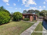 https://images.listonce.com.au/custom/160x/listings/12-belinda-close-kilsyth-vic-3137/768/01525768_img_01.jpg?lrvNBZ1tdmk