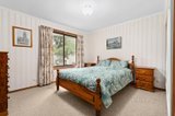 https://images.listonce.com.au/custom/160x/listings/12-beves-lane-woodend-vic-3442/455/01727455_img_08.jpg?eAVs0WFxEAc