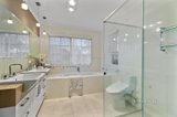 https://images.listonce.com.au/custom/160x/listings/12-bizley-street-mount-waverley-vic-3149/017/01726017_img_10.jpg?tI164eytrKw