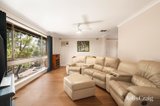 https://images.listonce.com.au/custom/160x/listings/12-blueberry-road-mooroolbark-vic-3138/476/01748476_img_04.jpg?SJ4UzLlEgUE