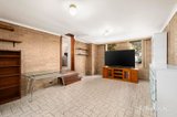 https://images.listonce.com.au/custom/160x/listings/12-blueberry-road-mooroolbark-vic-3138/476/01748476_img_06.jpg?qgonpzCKzlo