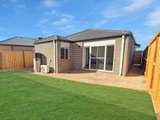 https://images.listonce.com.au/custom/160x/listings/12-bluewater-drive-armstrong-creek-vic-3217/778/01970778_img_09.jpg?XRG33b9N0f8