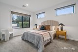 https://images.listonce.com.au/custom/160x/listings/12-boronia-grove-doncaster-east-vic-3109/718/01766718_img_10.jpg?0SVS9AQ3uR8