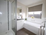 https://images.listonce.com.au/custom/160x/listings/12-brahman-drive-delacombe-vic-3356/823/01575823_img_16.jpg?v8gRxXMNcSA