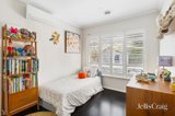 https://images.listonce.com.au/custom/160x/listings/12-brosnan-road-bentleigh-east-vic-3165/025/01980025_img_07.jpg?cLeBk9LWy9o