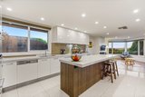 https://images.listonce.com.au/custom/160x/listings/12-caithness-crescent-glen-waverley-vic-3150/652/01952652_img_05.jpg?Y-jjbXznQus