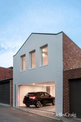 https://images.listonce.com.au/custom/160x/listings/12-canning-street-north-melbourne-vic-3051/102/01933102_img_16.jpg?8NWR9wr10dw