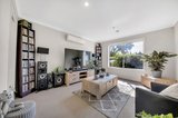 https://images.listonce.com.au/custom/160x/listings/12-canopus-crescent-lara-vic-3212/841/01698841_img_04.jpg?DfoJkSGa3Rk