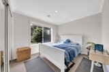 https://images.listonce.com.au/custom/160x/listings/12-canopus-crescent-lara-vic-3212/841/01698841_img_09.jpg?XbhYQrhjOFc