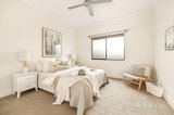 https://images.listonce.com.au/custom/160x/listings/12-chadwell-lane-chelsea-vic-3196/771/01891771_img_07.jpg?EkJR3XTGuBY