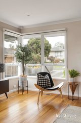 https://images.listonce.com.au/custom/160x/listings/12-champion-crescent-bundoora-vic-3083/209/01821209_img_03.jpg?tzSPiyruFeY