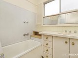 https://images.listonce.com.au/custom/160x/listings/12-charlotte-street-newport-vic-3015/623/01203623_img_08.jpg?MKPG7efai0s