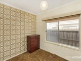 https://images.listonce.com.au/custom/160x/listings/12-charlotte-street-newport-vic-3015/623/01203623_img_09.jpg?ZLwy93AUVgA