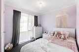 https://images.listonce.com.au/custom/160x/listings/12-cherry-tree-grove-croydon-vic-3136/286/01608286_img_08.jpg?nWu2Cn6cYAk