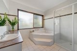 https://images.listonce.com.au/custom/160x/listings/12-chippendale-court-templestowe-vic-3106/767/00247767_img_06.jpg?ZrwAQFtc0ng