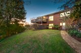 https://images.listonce.com.au/custom/160x/listings/12-chippendale-court-templestowe-vic-3106/767/00247767_img_10.jpg?Q49W3xTrzwY