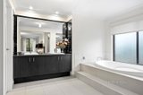 https://images.listonce.com.au/custom/160x/listings/12-coach-house-boulevard-woodend-vic-3442/043/01896043_img_15.jpg?2vUk6e9D0Q0