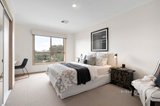 https://images.listonce.com.au/custom/160x/listings/12-collendina-close-keilor-east-vic-3033/526/01351526_img_08.jpg?LGbPzcUgdn0