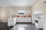 https://images.listonce.com.au/custom/160x/listings/12-collier-street-woodend-vic-3442/439/01885439_img_07.jpg?0VzdQV09vgk