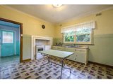 https://images.listonce.com.au/custom/160x/listings/12-corrigan-avenue-brooklyn-vic-3012/871/01202871_img_04.jpg?agzm9NwW428