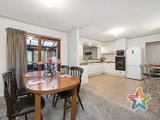 https://images.listonce.com.au/custom/160x/listings/12-cradley-court-kilsyth-vic-3137/609/01525609_img_06.jpg?dC9nQ0GK5aM