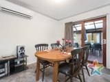 https://images.listonce.com.au/custom/160x/listings/12-cradley-court-kilsyth-vic-3137/609/01525609_img_07.jpg?g0e_kX4f_dc