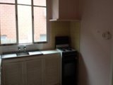 https://images.listonce.com.au/custom/160x/listings/12-cromwell-street-burwood-vic-3125/552/01743552_img_05.jpg?gHPz2b79W6o