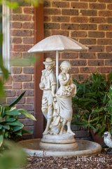 https://images.listonce.com.au/custom/160x/listings/12-croydon-hills-drive-croydon-hills-vic-3136/470/01932470_img_02.jpg?c7bt7EXgaxE