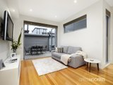 https://images.listonce.com.au/custom/160x/listings/12-danks-street-albert-park-vic-3206/975/01087975_img_02.jpg?jvfbWhoFp_g