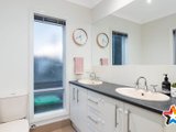 https://images.listonce.com.au/custom/160x/listings/12-denman-street-kilsyth-vic-3137/252/01526252_img_14.jpg?tarMSgxOZAQ
