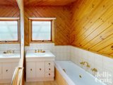 https://images.listonce.com.au/custom/160x/listings/12-devon-drive-blackburn-north-vic-3130/483/01942483_img_08.jpg?3gF0KhM3Td0