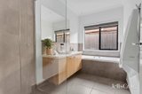 https://images.listonce.com.au/custom/160x/listings/12-dock-road-doreen-vic-3754/321/01818321_img_11.jpg?ldFis5EagMs