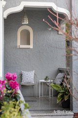 https://images.listonce.com.au/custom/160x/listings/12-dominic-street-camberwell-vic-3124/273/01748273_img_03.jpg?Kv2pqwMeM_0