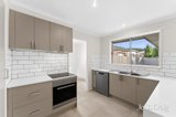 https://images.listonce.com.au/custom/160x/listings/12-downing-drive-canadian-vic-3350/958/01904958_img_04.jpg?aqtH6p5yb_8