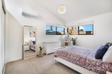 https://images.listonce.com.au/custom/160x/listings/12-dunn-street-golden-point-vic-3350/961/01557961_img_12.jpg?eZFR3wk02kE