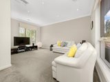 https://images.listonce.com.au/custom/160x/listings/12-efron-court-box-hill-north-vic-3129/471/01683471_img_02.jpg?cIl1gkBgLo8