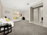 https://images.listonce.com.au/custom/160x/listings/12-efron-court-box-hill-north-vic-3129/471/01683471_img_03.jpg?tsxswBZwT-A