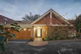 https://images.listonce.com.au/custom/160x/listings/12-ellesmore-court-kew-vic-3101/873/01702873_img_01.jpg?yQuCrZ5sYAw