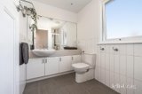 https://images.listonce.com.au/custom/160x/listings/12-elliott-street-ascot-vale-vic-3032/064/01950064_img_11.jpg?BPtbPhgO2ng