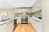 https://images.listonce.com.au/custom/160x/listings/12-elm-grove-mount-waverley-vic-3149/573/01661573_img_06.jpg?HituPwLNipE
