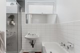 https://images.listonce.com.au/custom/160x/listings/12-erindale-avenue-ripponlea-vic-3185/639/01979639_img_12.jpg?usqaVHHX5mI