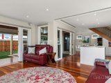 https://images.listonce.com.au/custom/160x/listings/12-farm-street-newport-vic-3015/447/01202447_img_03.jpg?ph70mRlL7P8