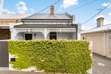 https://images.listonce.com.au/custom/160x/listings/12-finsbury-street-flemington-vic-3031/520/01722520_img_08.jpg?kmJsvZEHRso